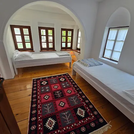 Apartment Divan By The River