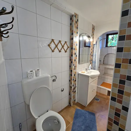 Apartman Divan By The River *